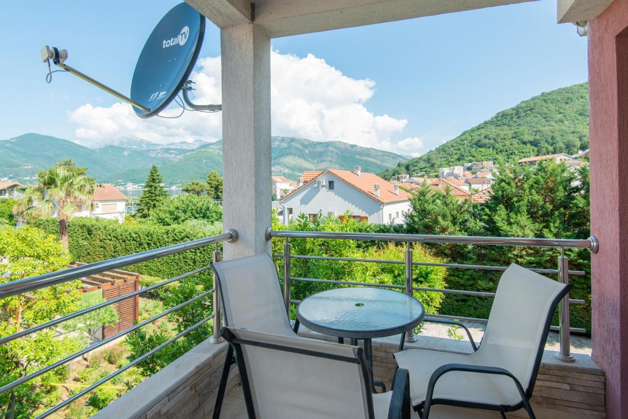 Sea star Apartment Tivat Exterior foto