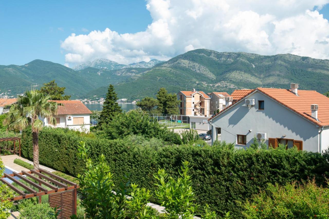 Sea star Apartment Tivat Exterior foto